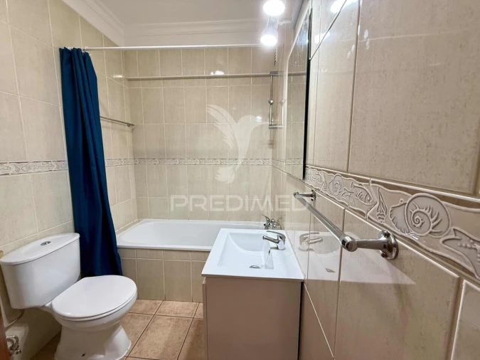 Apartamento T1 para Venda em Portimão Foto 7