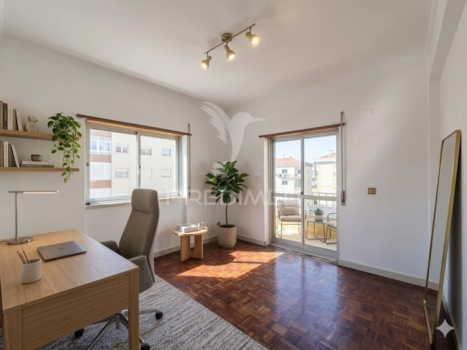 Apartamento T2 para Venda em Rio de Mouro Foto 8