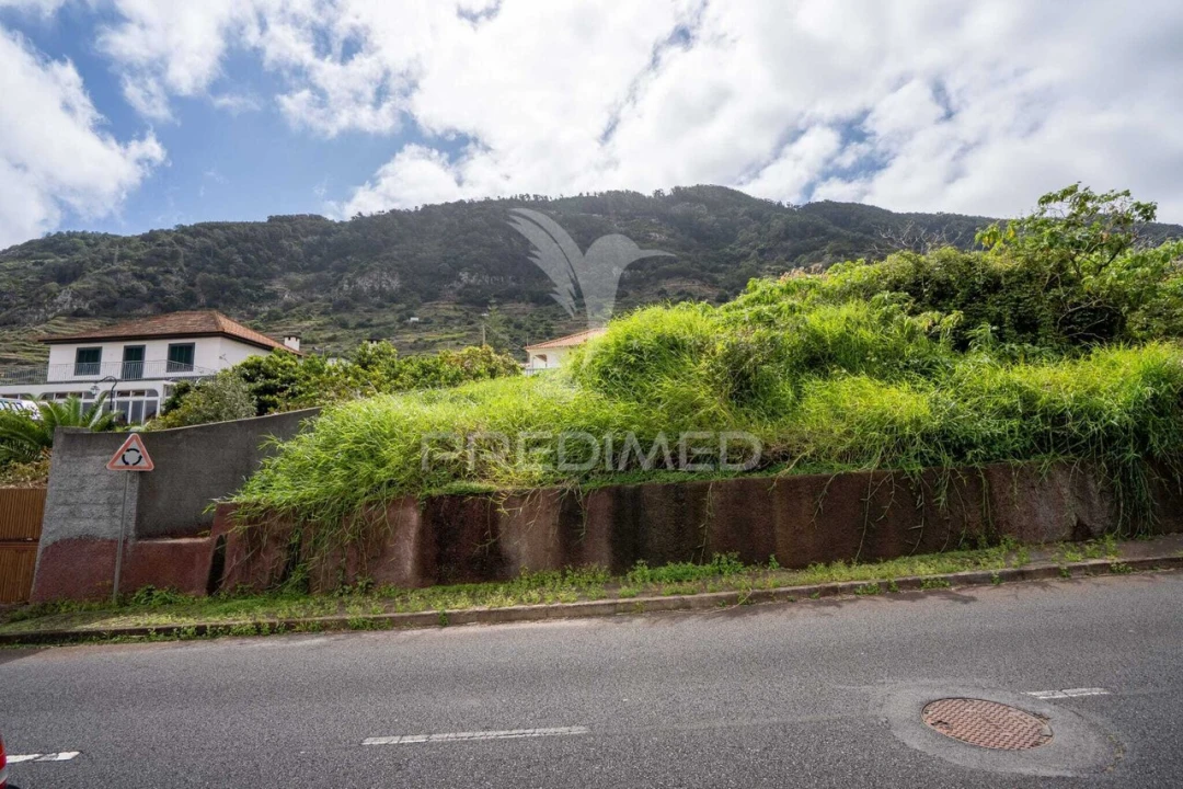 Terreno para Venda em Machico Foto 4