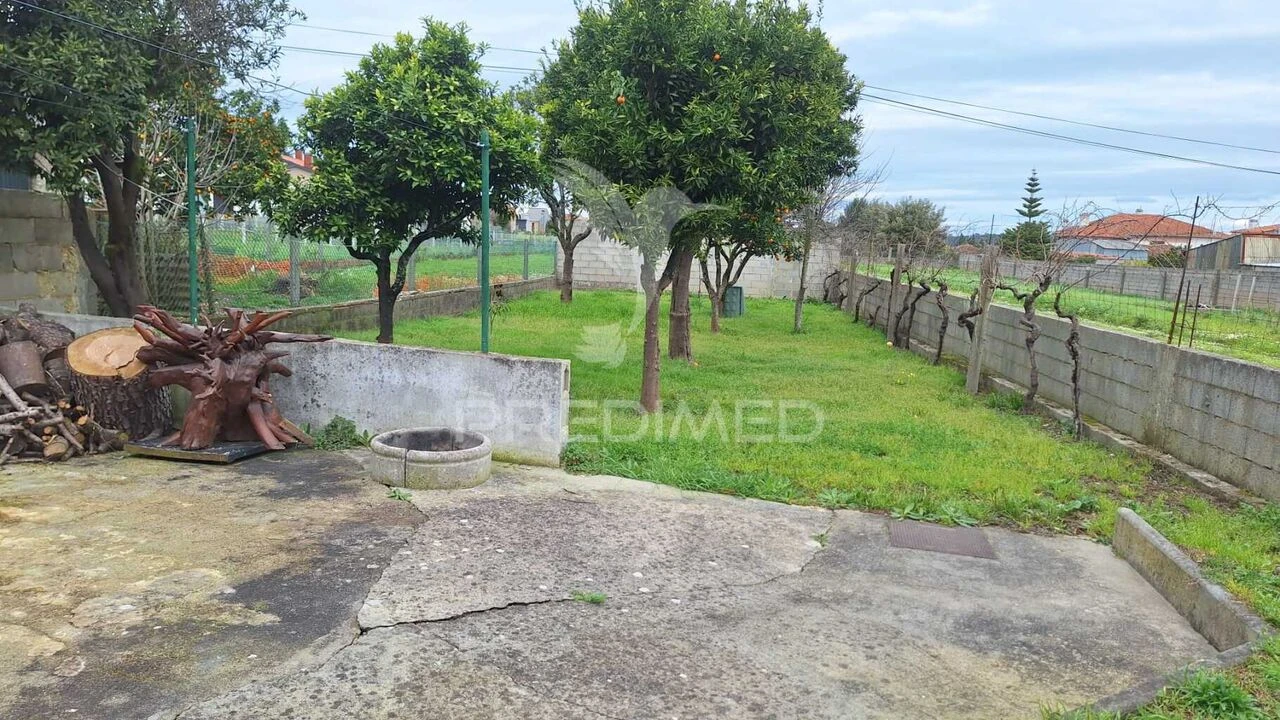 Moradia T4 para Venda em Oiã Foto 24