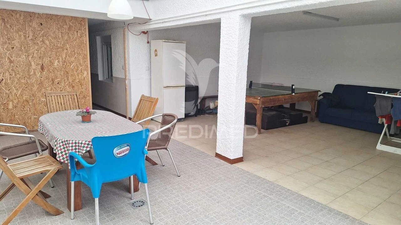 Moradia T4 para Venda em Oiã Foto 19