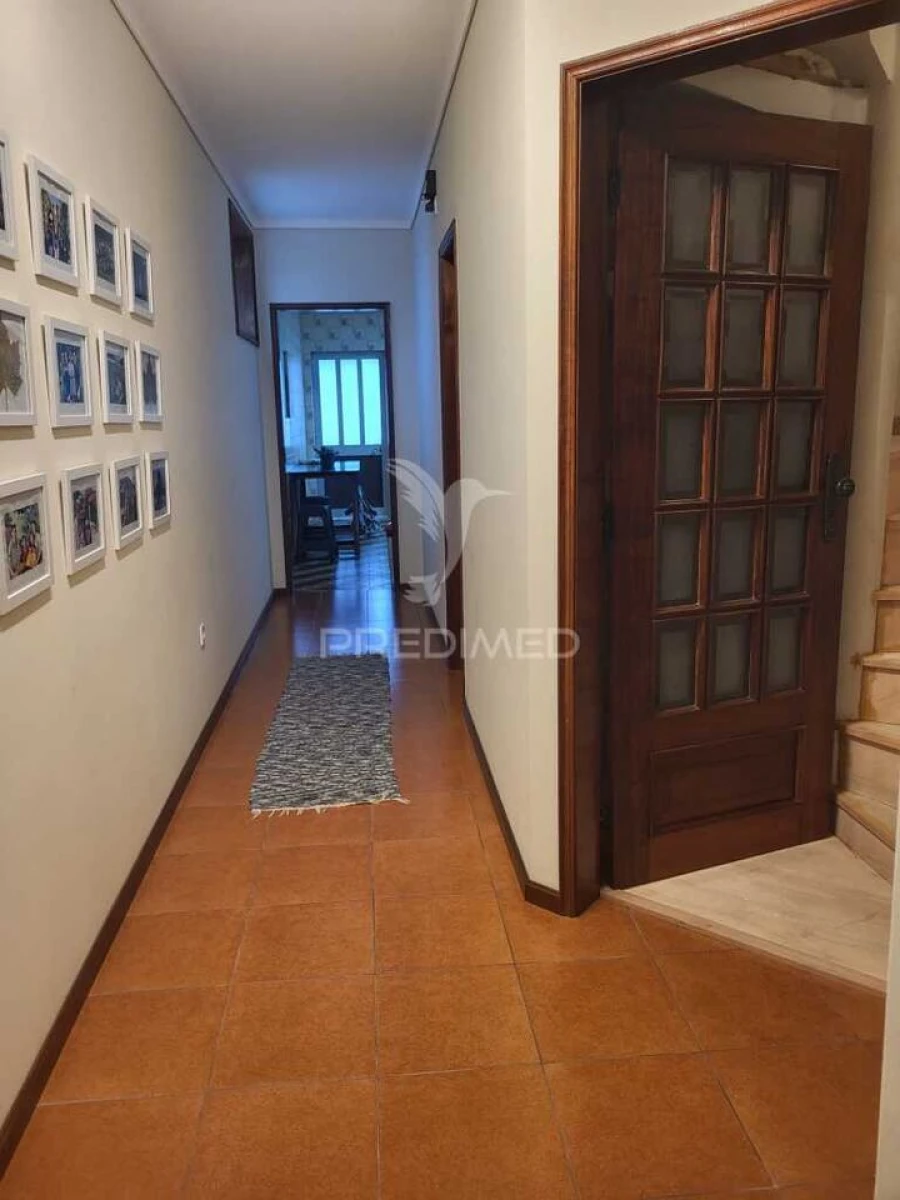 Moradia T4 para Venda em Oiã Foto 7