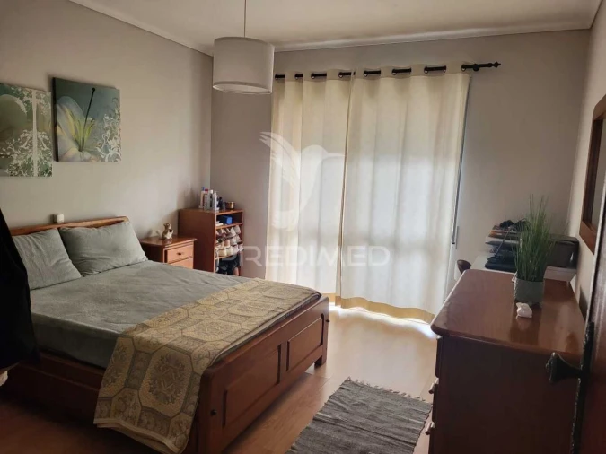 Moradia T4 para Venda em Oiã Foto 14