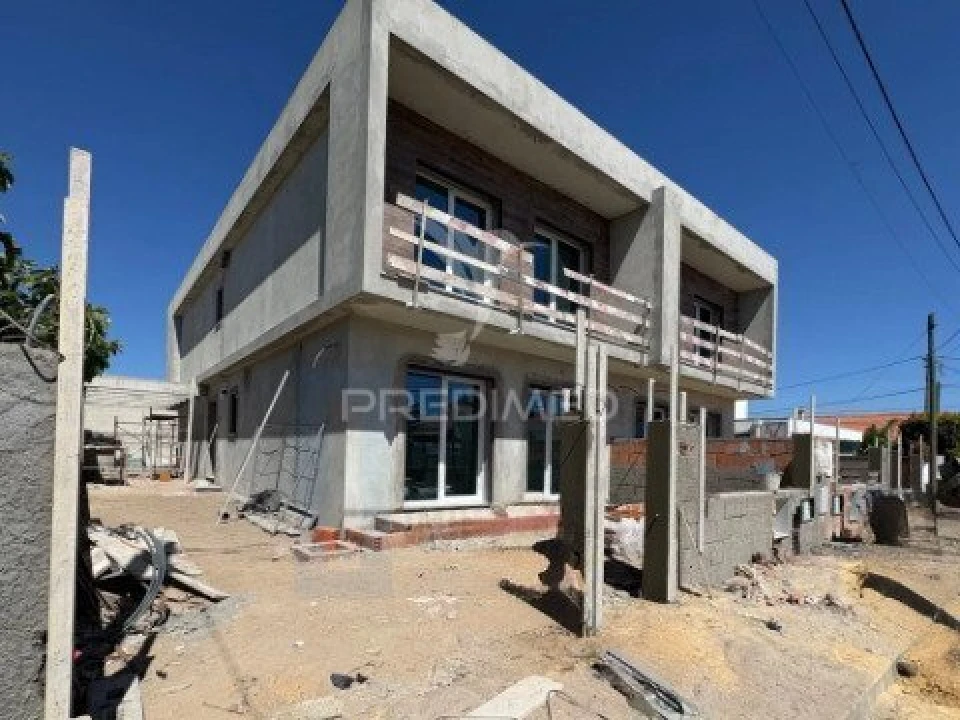 Moradia T4 para Venda em Fernao Ferro Foto 31