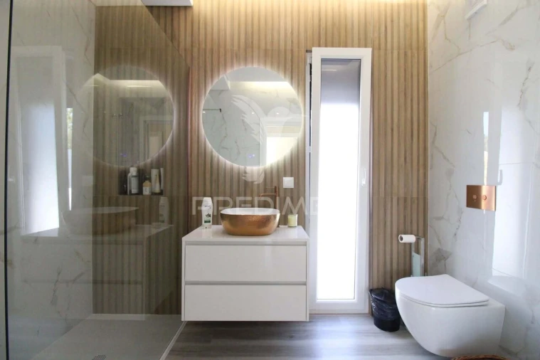 Moradia T4 para Venda em Fernao Ferro Foto 12