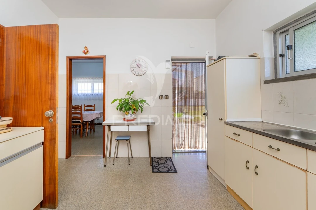 Moradia T3 para Venda em Arruda dos Vinhos Foto 10