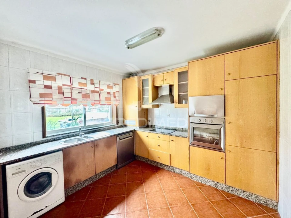 Moradia T4 para Venda em Sande (São Martinho) Foto 26