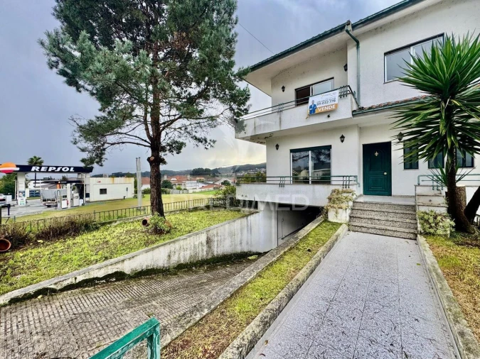 Moradia T4 para Venda em Sande (São Martinho) Foto 1