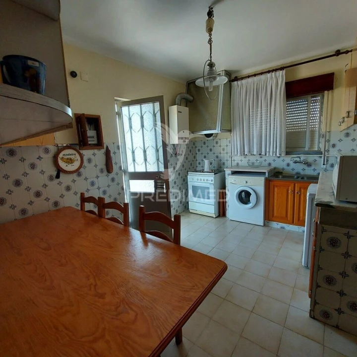 Moradia T3 para Venda em Arneiro das Milhariças Foto 9