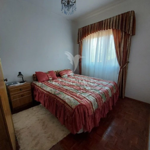 Moradia T3 para Venda em Arneiro das Milhariças Foto 4