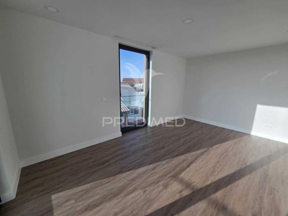 Moradia T4 para Venda em Aradas Foto 19