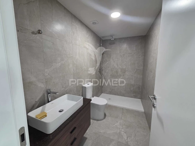 Moradia T4 para Venda em Aradas Foto 21