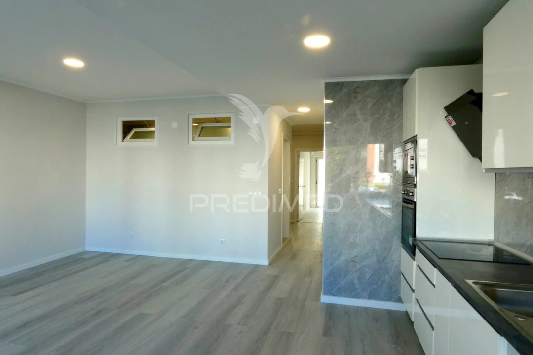 Apartamento T2 para Venda em Oeiras e São Julião da Barra, Paço de Arcos e Caxias Foto 2