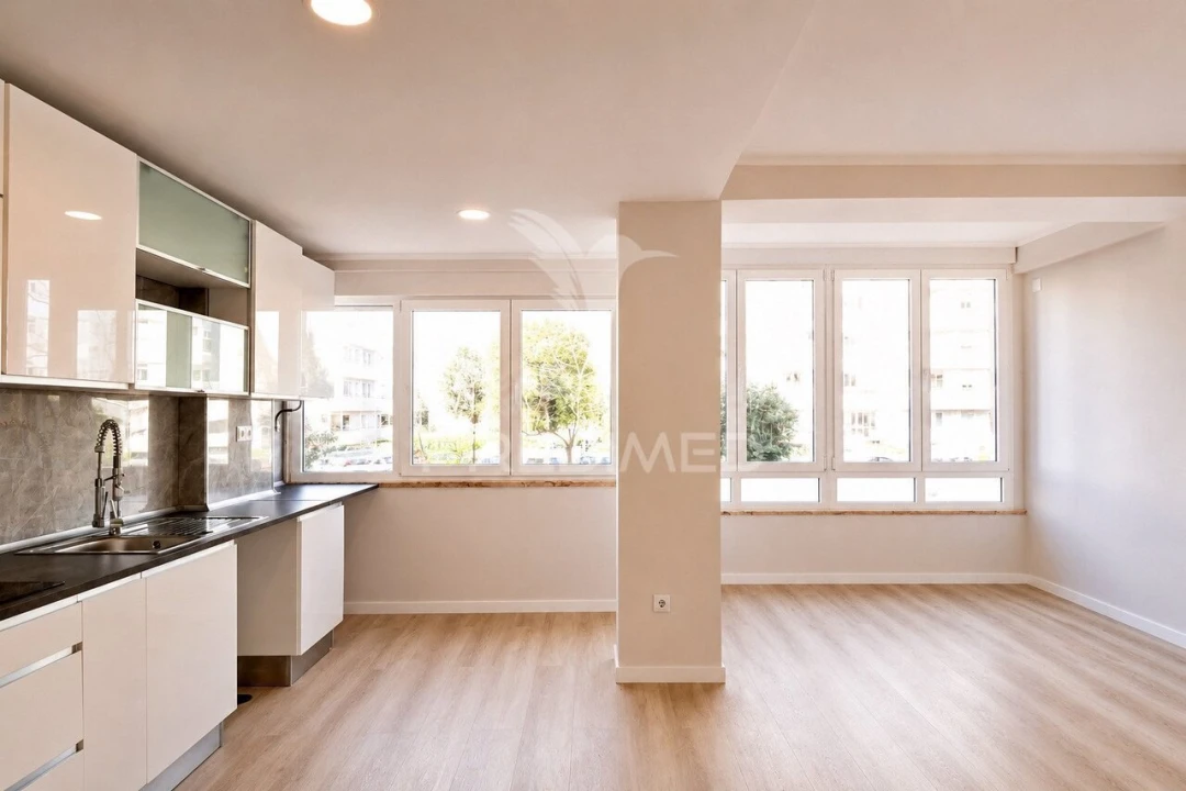 Apartamento T2 para Venda em Oeiras e São Julião da Barra, Paço de Arcos e Caxias Foto 1