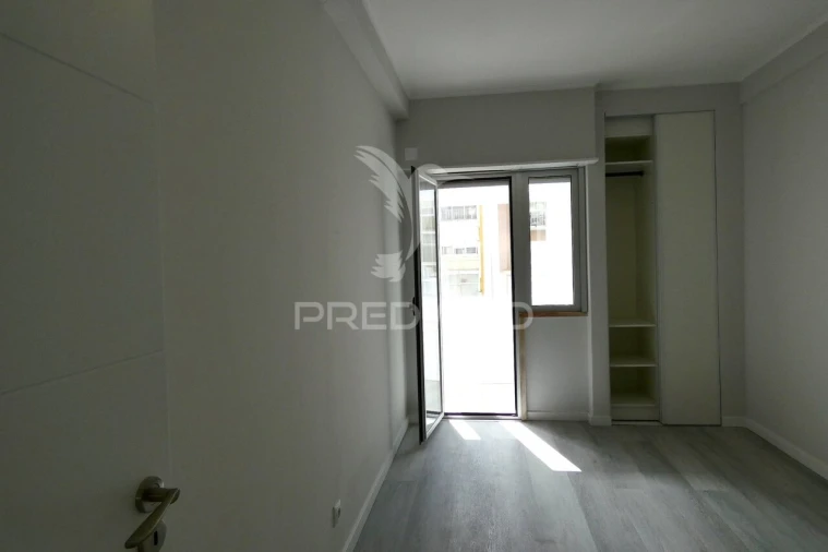 Apartamento T2 para Venda em Oeiras e São Julião da Barra, Paço de Arcos e Caxias Foto 12