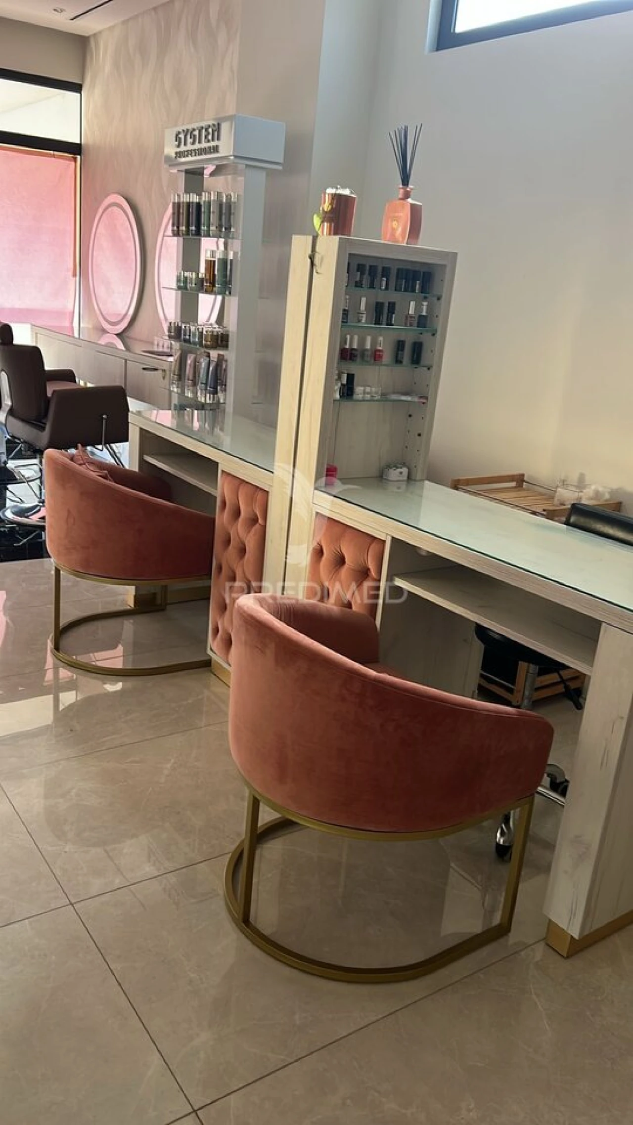 Loja para Arrendamento em São Martinho Foto 1