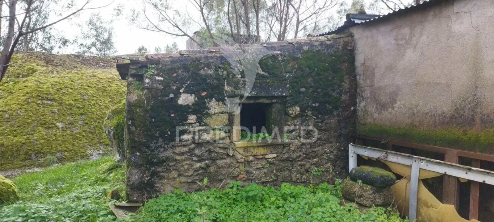 Terreno para Venda em Santa Maria da Devesa Foto 2