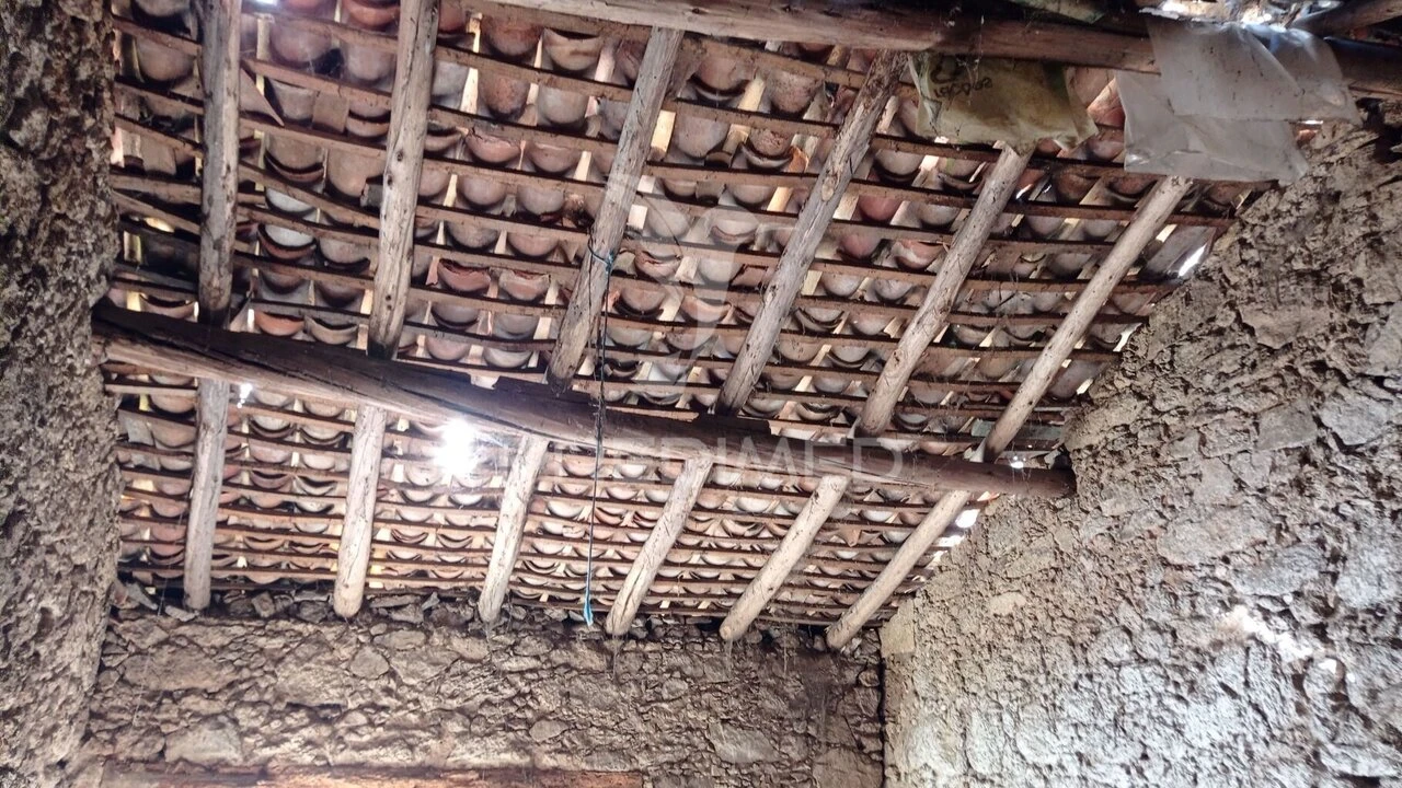 Moradia T0 para Venda em Comenda Foto 4