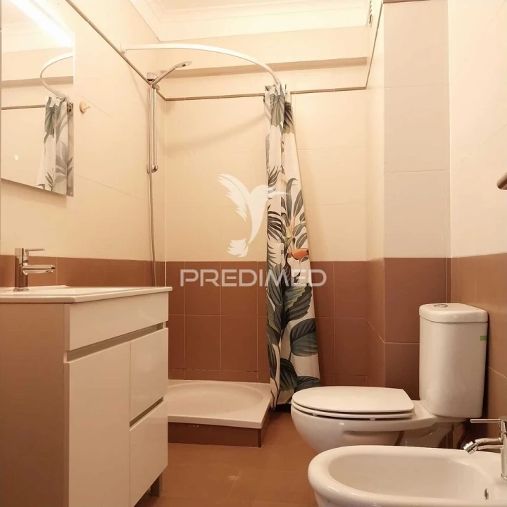 Apartamento T3 para Venda em Rio de Mouro Foto 10