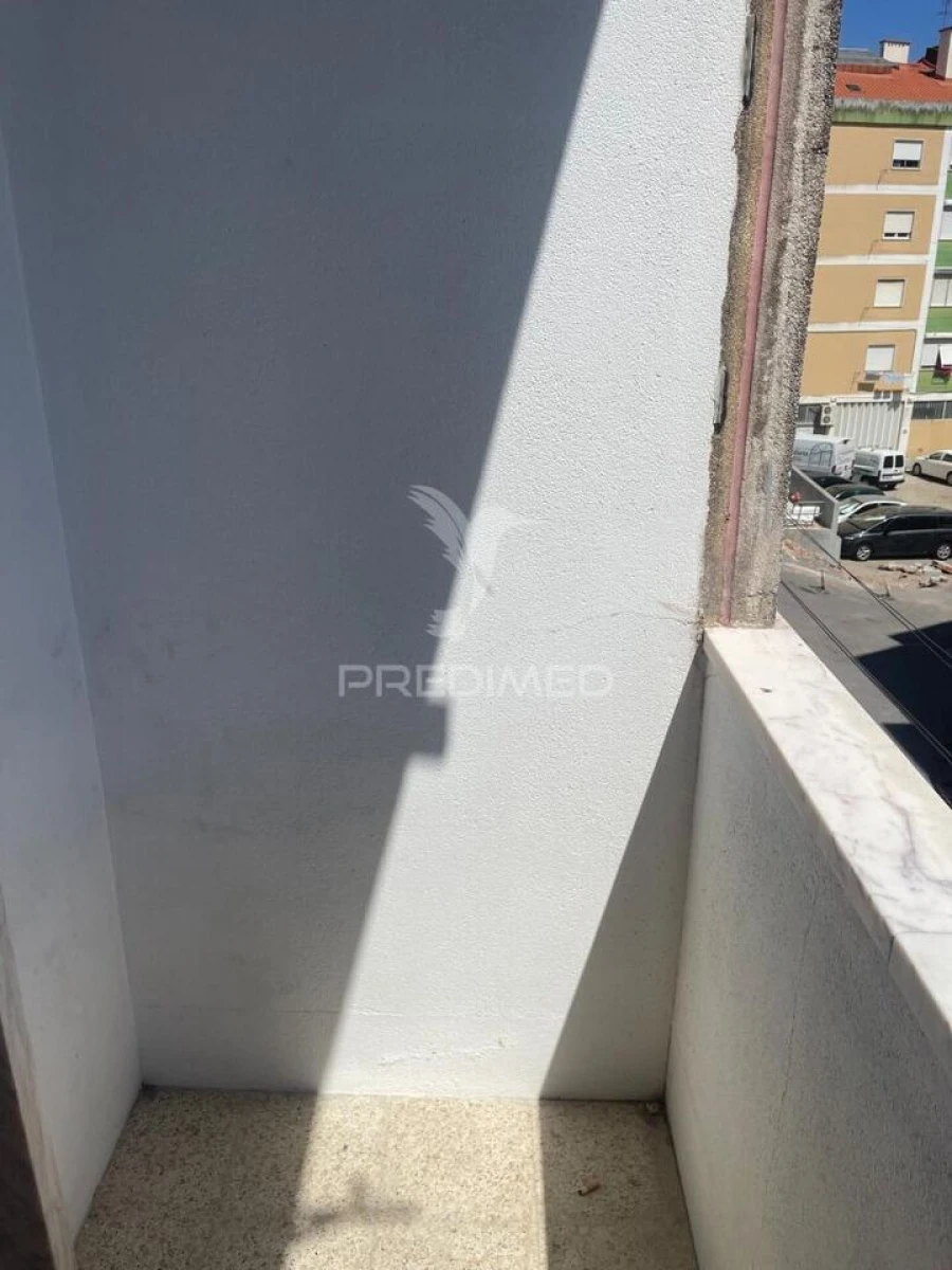 Apartamento T1 para Venda em Falagueira-Venda Nova Foto 23