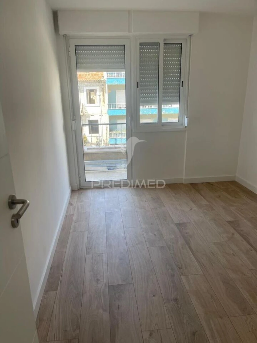 Apartamento T1 para Venda em Falagueira-Venda Nova Foto 13