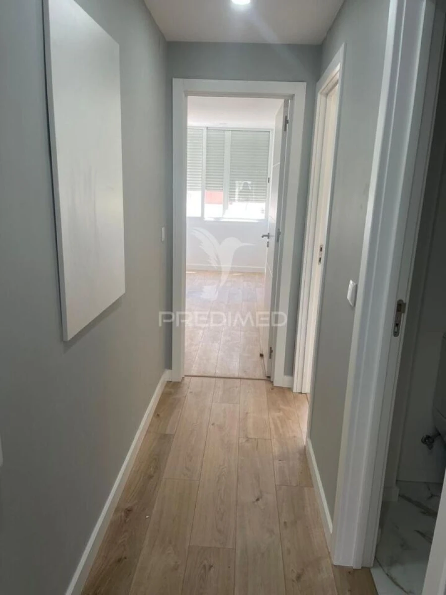 Apartamento T1 para Venda em Falagueira-Venda Nova Foto 2