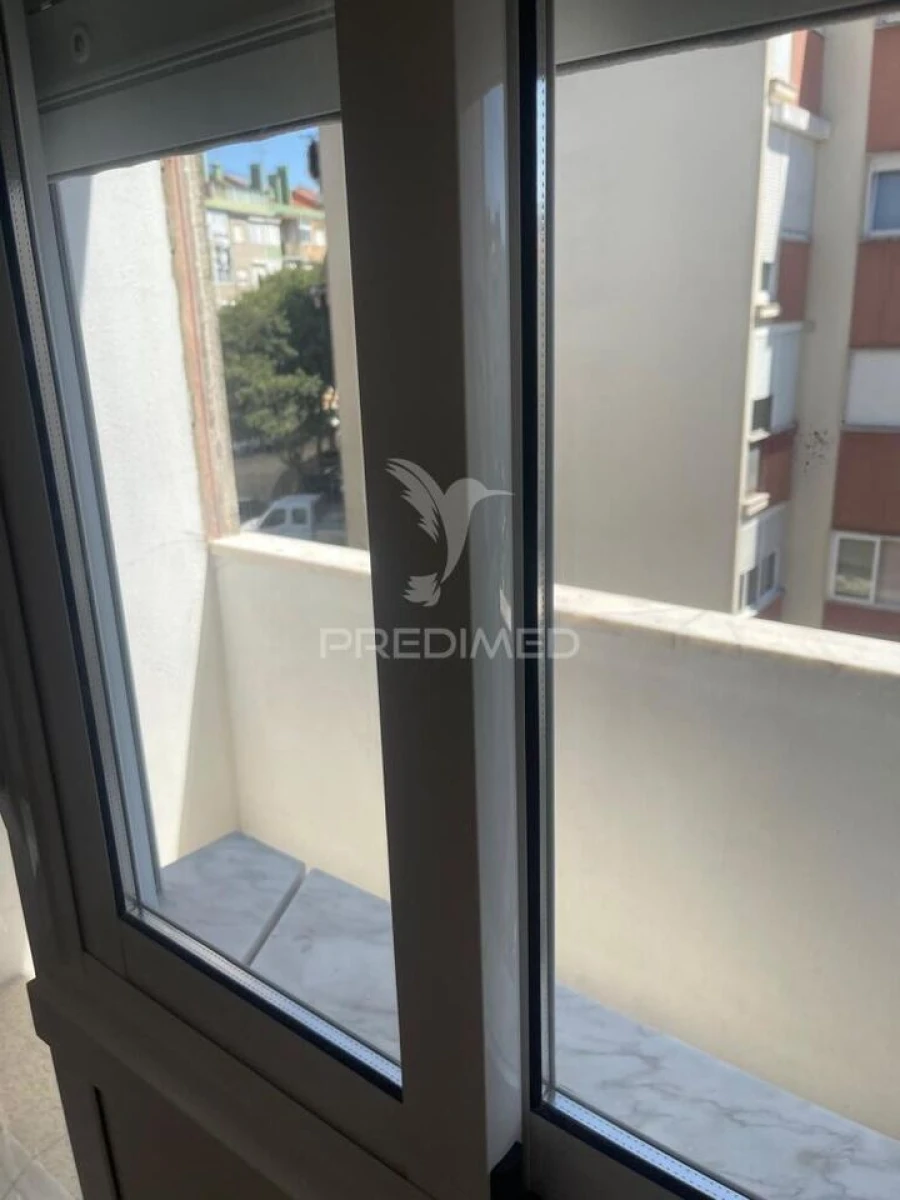 Apartamento T1 para Venda em Falagueira-Venda Nova Foto 5