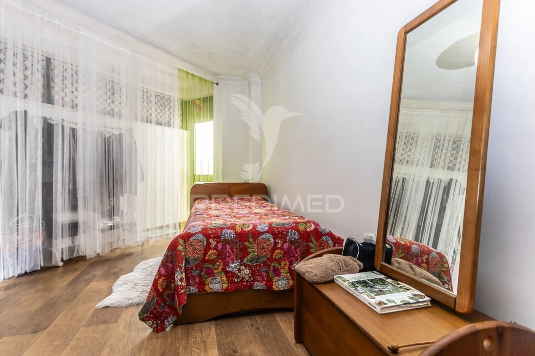 Apartamento T4 para Venda em Rio de Mouro Foto 24