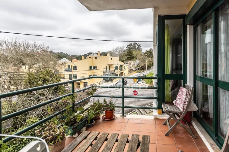 Apartamento T4 para Venda em Rio de Mouro Foto 7