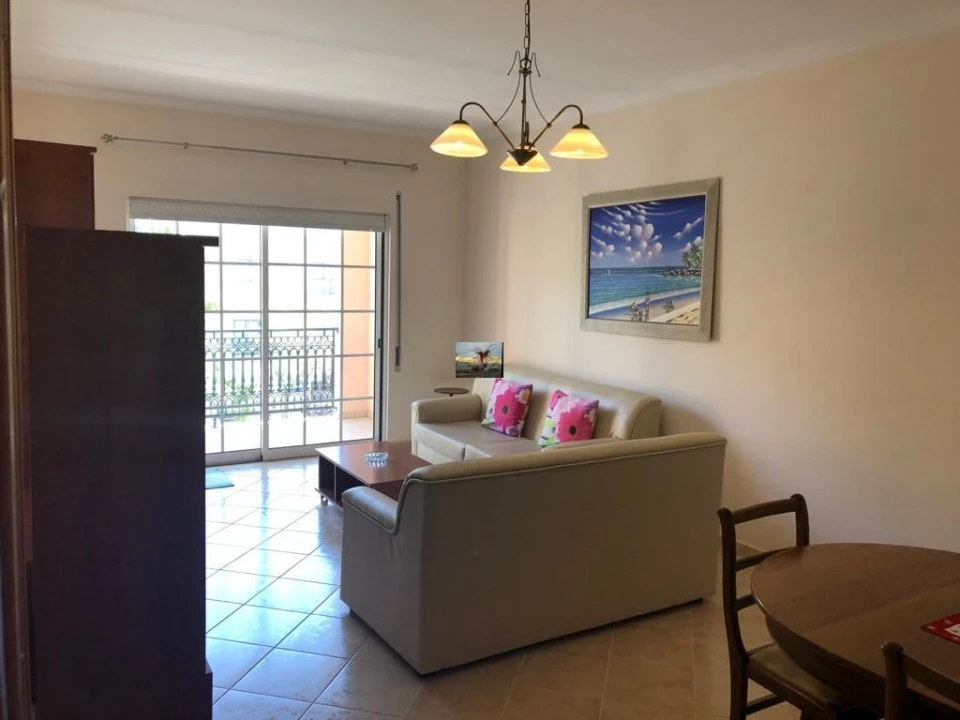 Apartamento T3 para Venda em Quarteira Foto 1