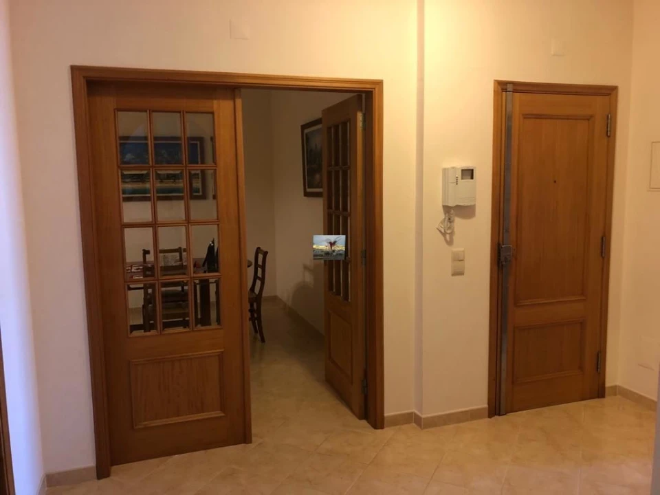 Apartamento T3 para Venda em Quarteira Foto 10