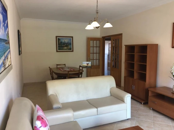 Apartamento T3 para Venda em Quarteira Foto 2