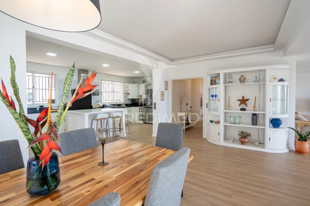 Moradia T4 para Venda em Santo Antonio Foto 19