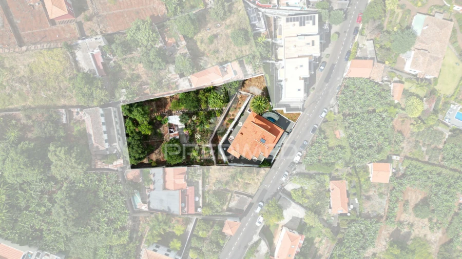 Moradia T4 para Venda em Santo Antonio Foto 24