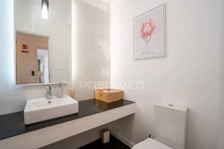 Moradia T4 para Venda em Santo Antonio Foto 12