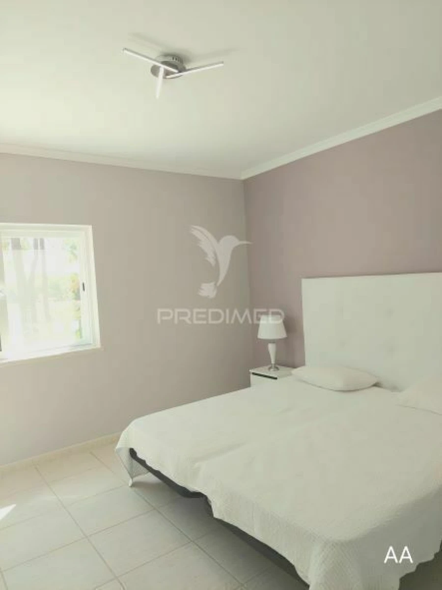 Moradia T3 para Venda em Almancil Foto 18