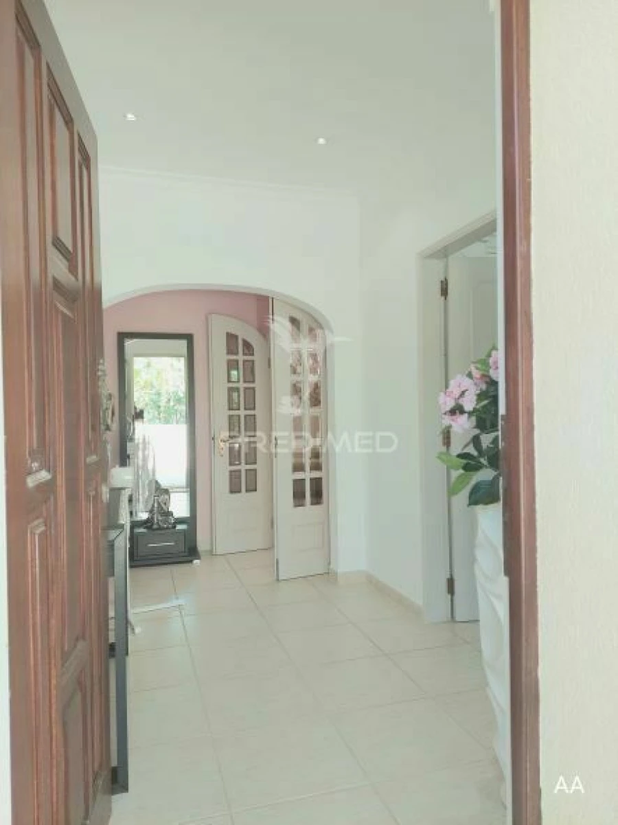 Moradia T3 para Venda em Almancil Foto 12