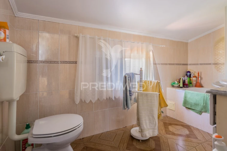 Moradia T9 para Venda em Fernao Ferro Foto 23