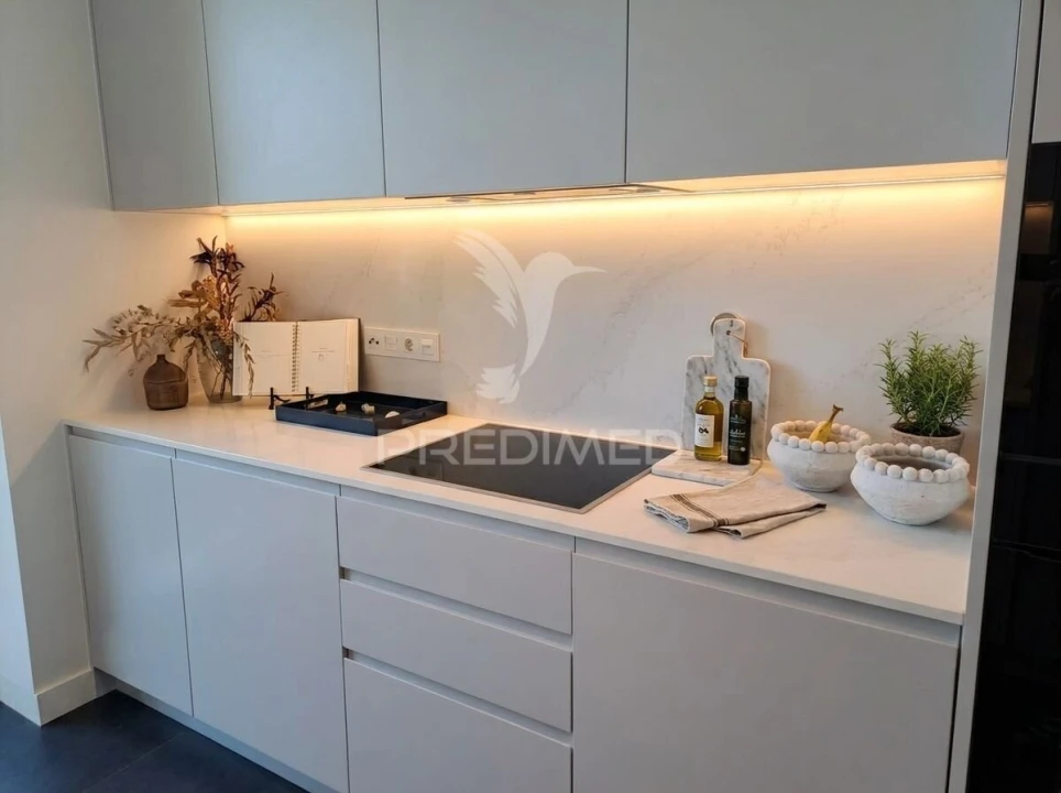 Apartamento T2 para Venda em Quarteira Foto 7