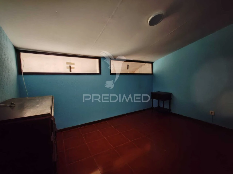 Moradia T2 para Venda em Oliveira do Douro Foto 10