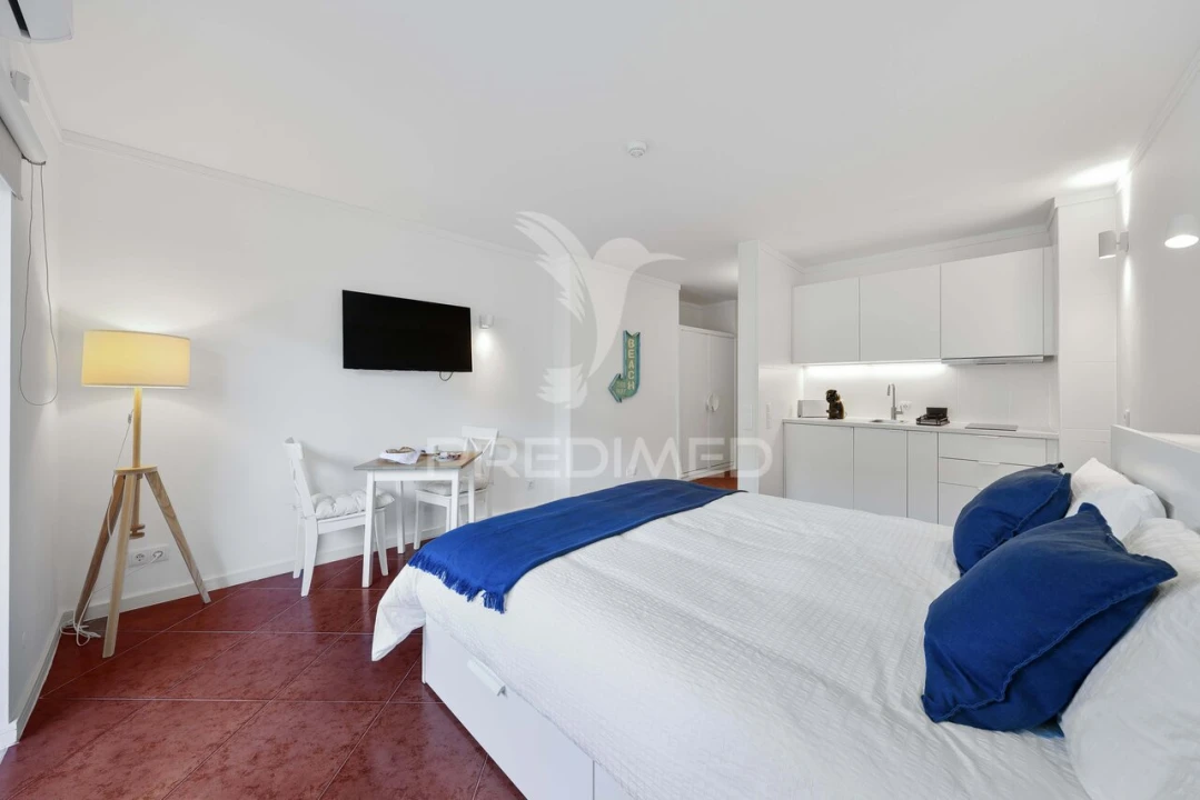 Apartamento T0 para Venda em Albufeira e Olhos de Água Foto 3