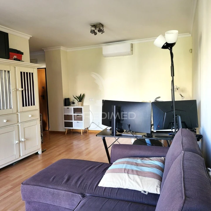 Apartamento T1 para Venda em Portimão Foto 3