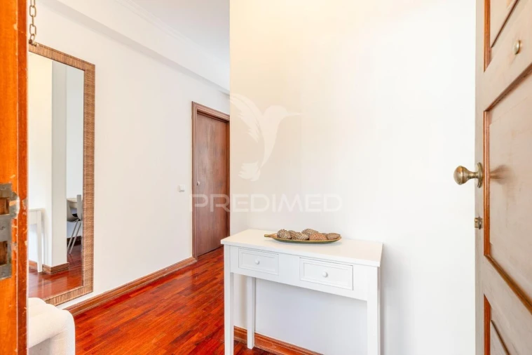 Apartamento T2 para Venda em Caniço Foto 27