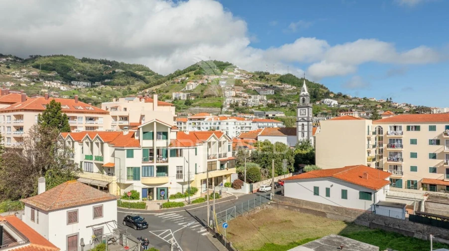 Apartamento T2 para Venda em Caniço Foto 8