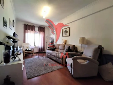 Apartamento T3 para Venda em Corroios