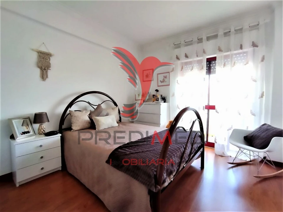 Apartamento T3 para Venda em Corroios Foto 22