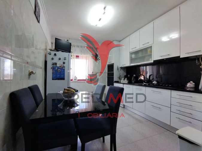 Apartamento T3 para Venda em Corroios Foto 16