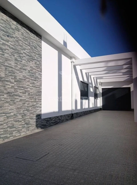Moradia T3 para Venda em Fernao Ferro