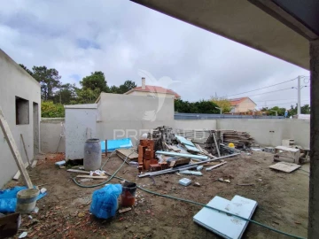 Moradia T3 para Venda em Fernao Ferro