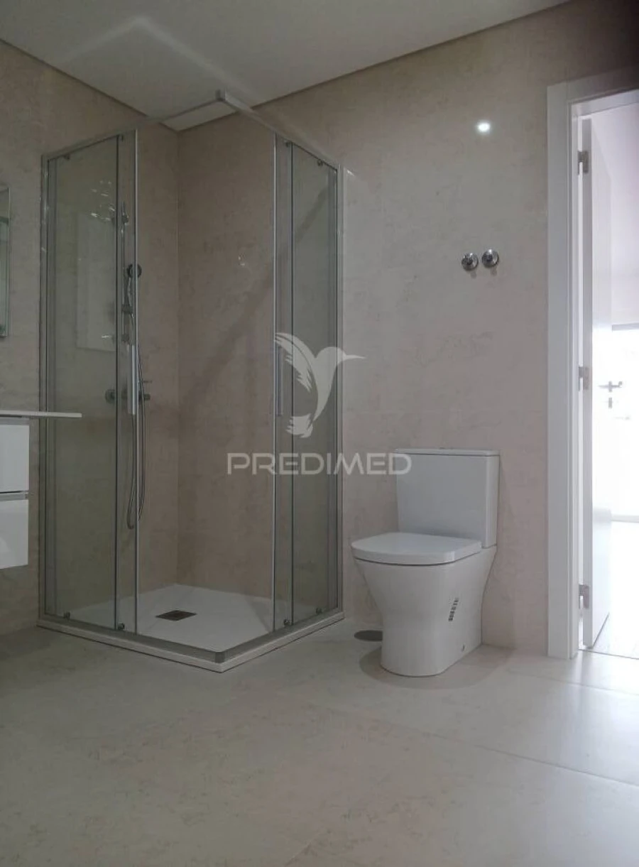 Moradia T3 para Venda em Fernao Ferro Foto 22